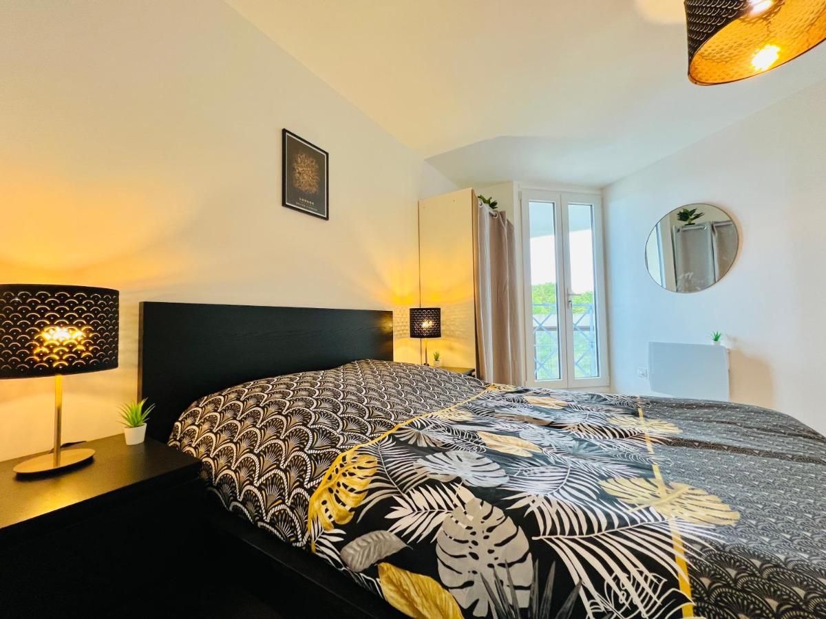 Appartement Luxueux Et Cosy Cergy Bagian luar foto