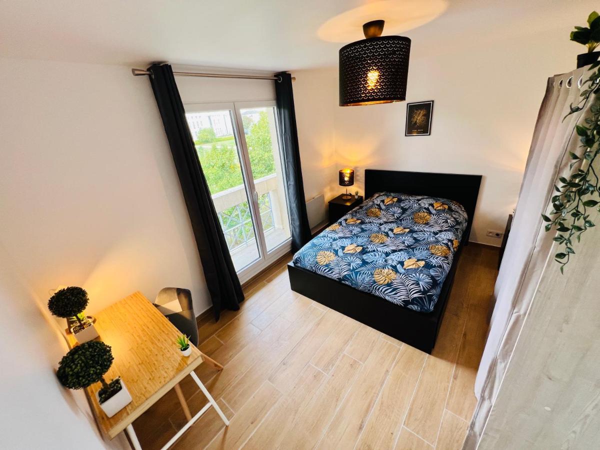 Appartement Luxueux Et Cosy Cergy Bagian luar foto