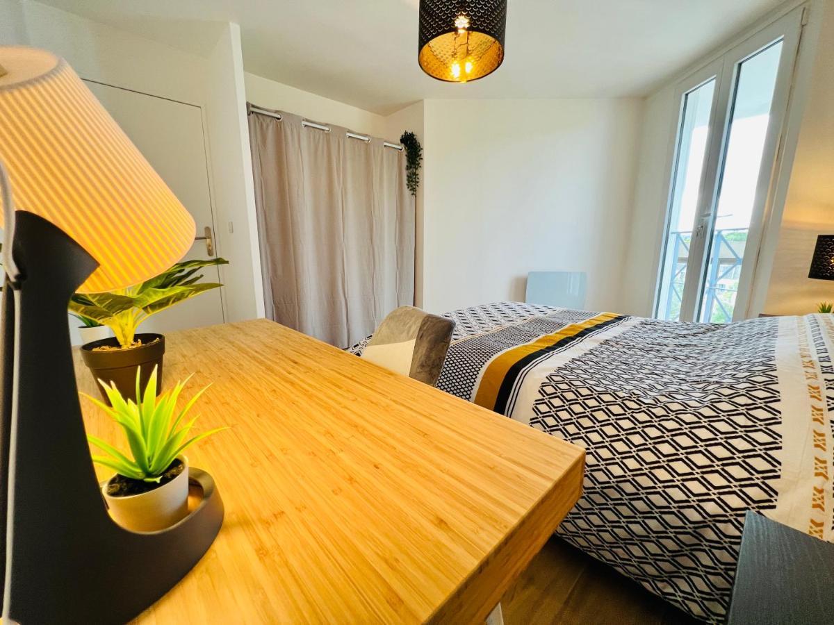 Appartement Luxueux Et Cosy Cergy Bagian luar foto