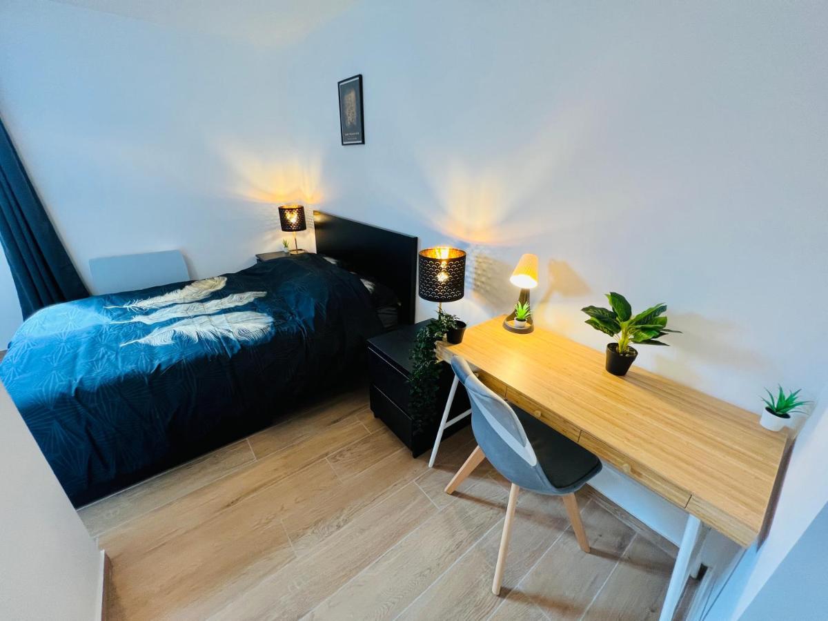 Appartement Luxueux Et Cosy Cergy Bagian luar foto